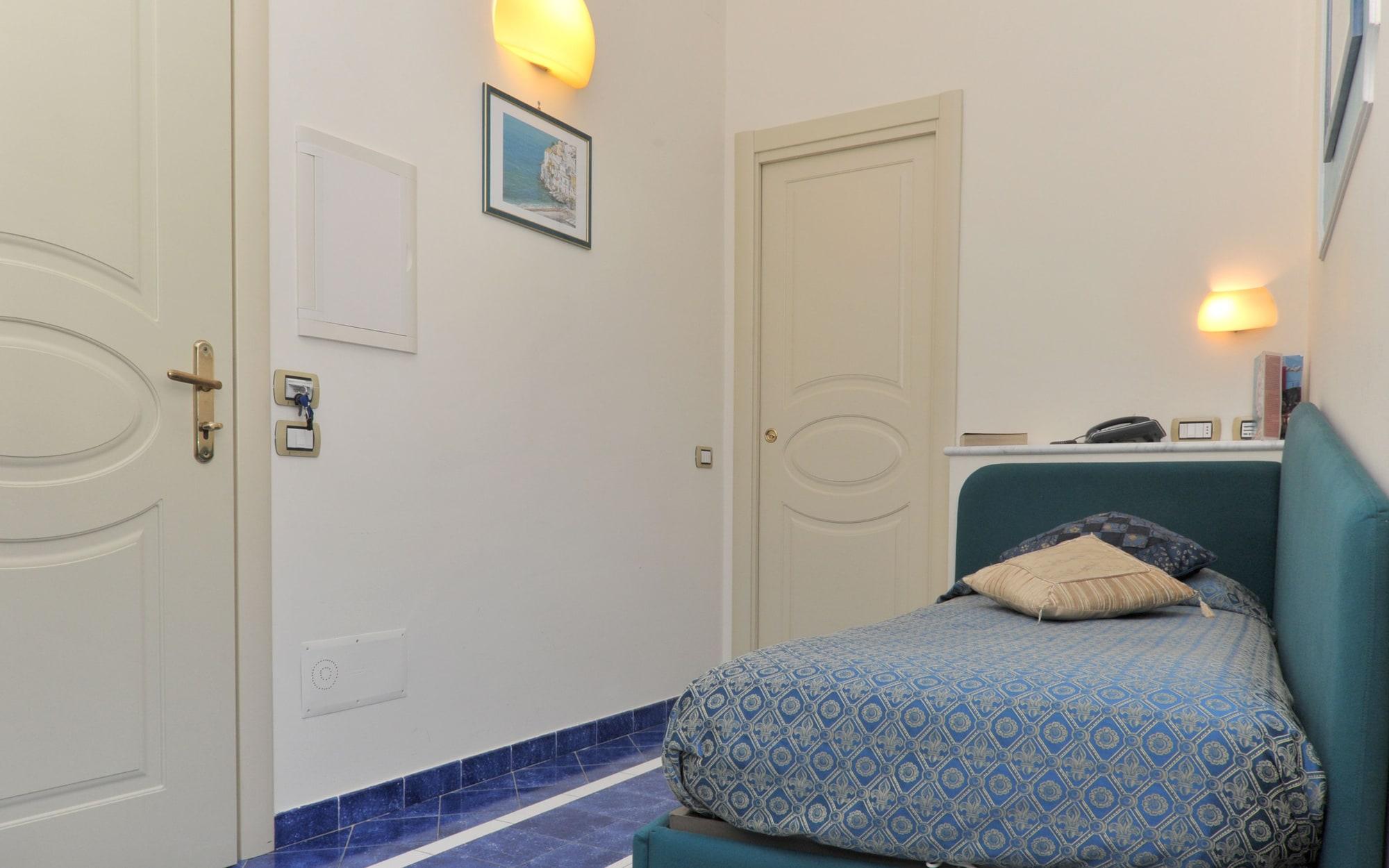 Hotel Santa Lucia Минори Экстерьер фото